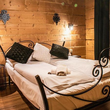 Apartamenty Dwupoziomowe U Ciotki Murzasichle Esterno foto