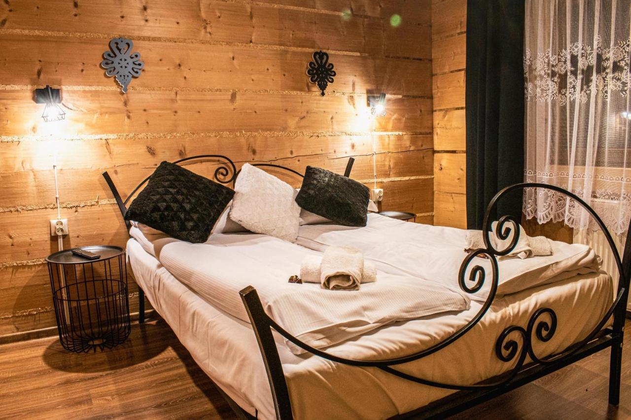 Apartamenty Dwupoziomowe U Ciotki Murzasichle Esterno foto